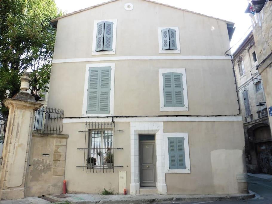 Bel Appartement Dans Centre Historique 아비뇽 외부 사진