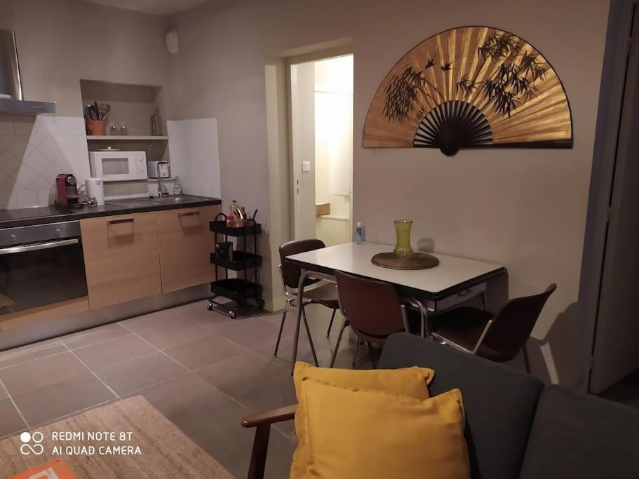 Bel Appartement Dans Centre Historique 아비뇽 외부 사진